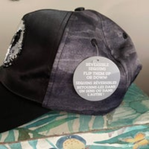 NWT Disney NBC Jack Reverse Sequins Hat - Picture 3 of 5